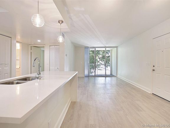 2nd image of 3601 NE 207th St #3205