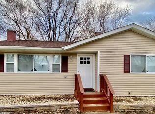 437 E 47th Ave, Gary, IN 46409