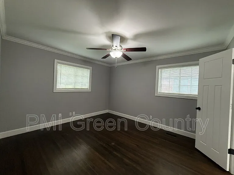 5428 E 25th Pl — Photo 15