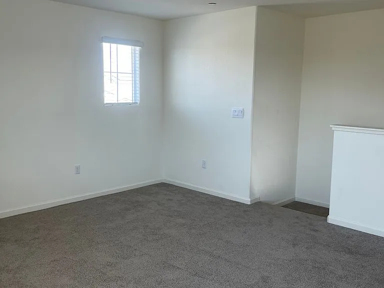 2251 Craig Ct — Photo 25