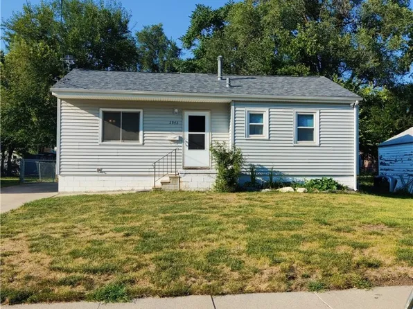 2942 Indianapolis Ave, Des Moines, IA 50317