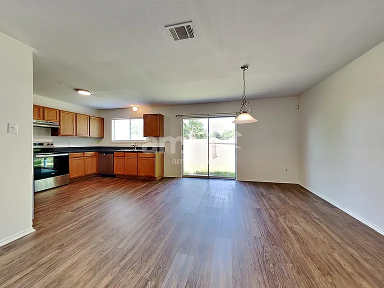 4713 Bridlewood Ln — Photo 4