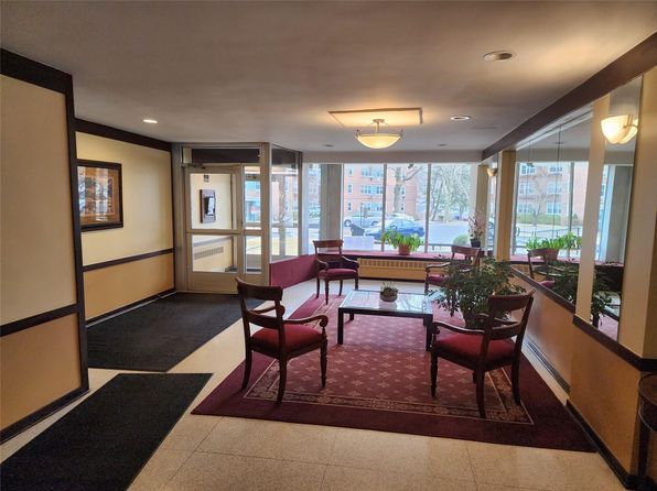 98 Dehaven Drive #4 D, Yonkers, NY 10703