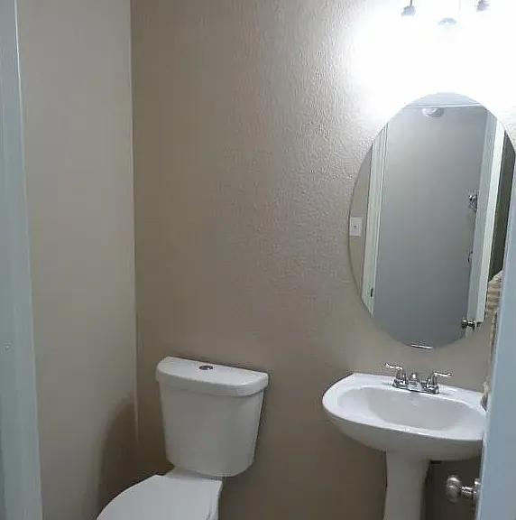 4303 Rainlily St — Photo 2