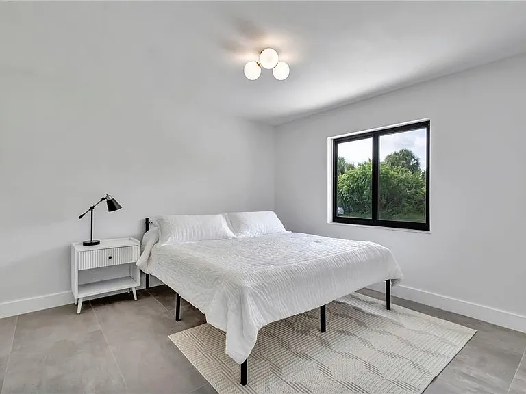 15180 Lyneburg Ave — Photo 19