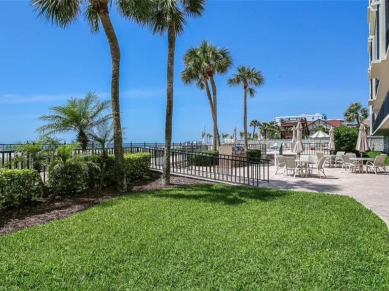 3820 Gulf Blvd #807 — Photo 57