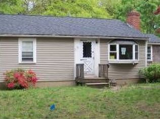 84 Kelley Rd, Hyannis, MA 02601