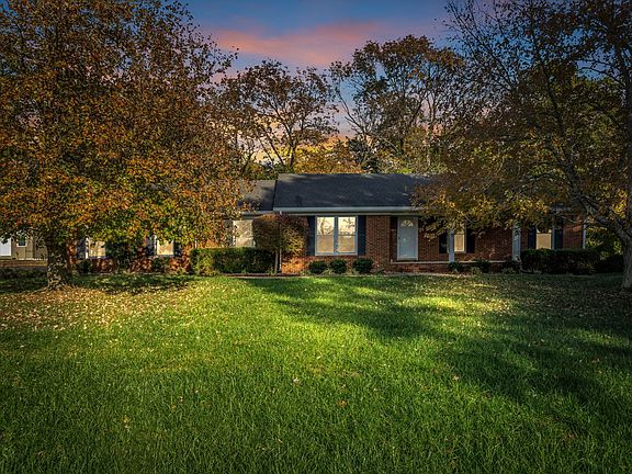 3rd image of 230 Crossbow Ct