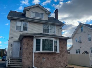 16 Riverside Ave #A, Lyndhurst, NJ 07071