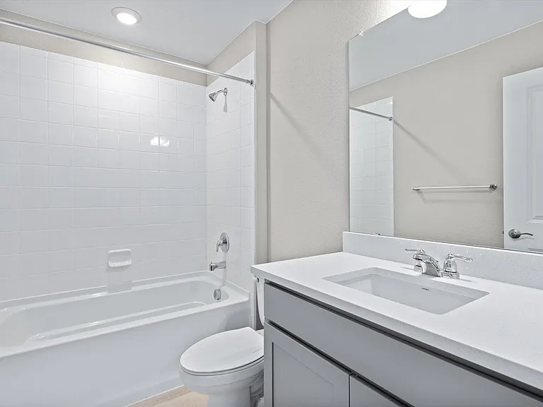 1573 Northcroft Dr — Photo 20