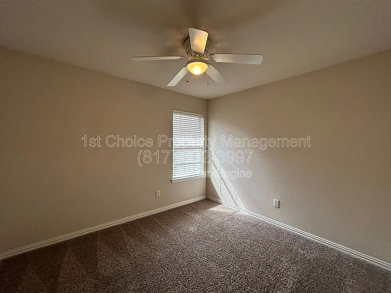 1835 Woodchase Dr — Photo 19