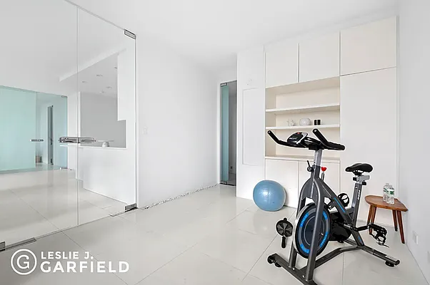 Sold by Leslie J. Garfield | media 22