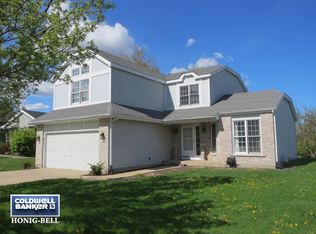 5004 W Glenbrook Trl, McHenry, IL 60050