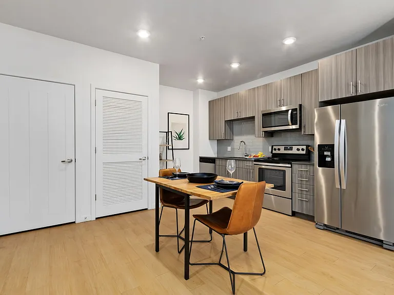 Cycle Apartments — Photo 43