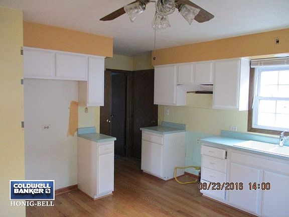 4th image of 721 W Crystal St