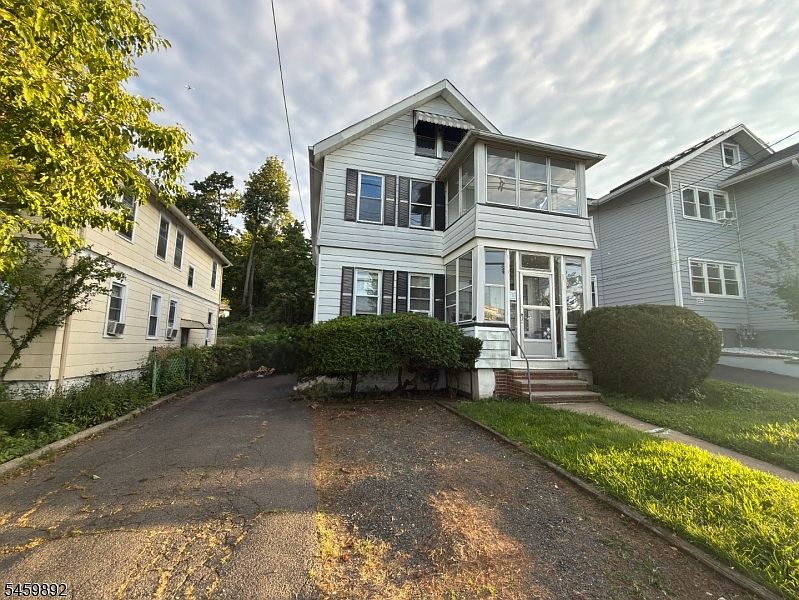 1st image of 25 Kingsland St