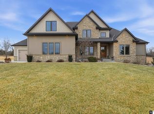 17211 S 38th St, Roca, NE 68430