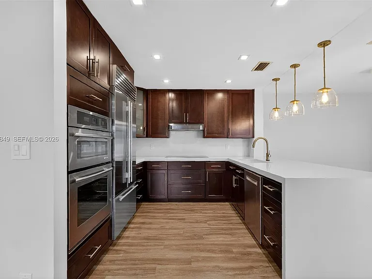 1603 W Harmony Lake Cir — Photo 30