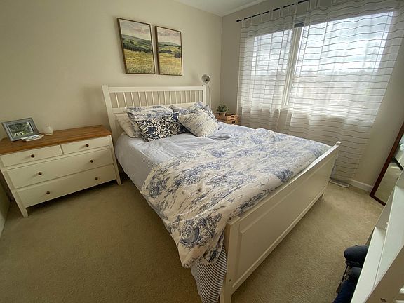 4th image of 2349 W Newton St #103