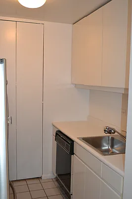 Rented by Tabak Real Estate | media 3