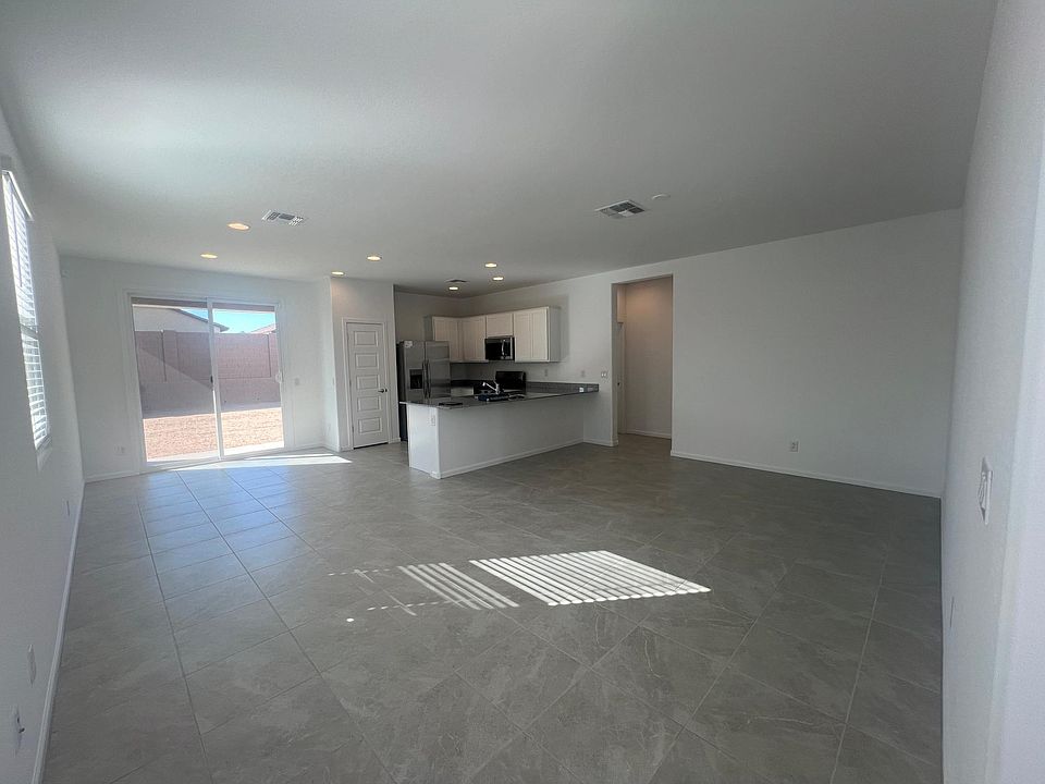 2325 W Chanute Pass, Phoenix, AZ 85041 Zillow
