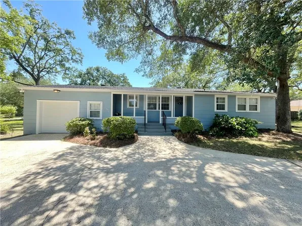 364 Boone Ln, Fairhope, AL 36532