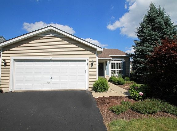 2nd image of 228 Woodlet Ln