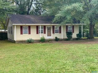 1805 Grand Ave NW, Fort Payne, AL 35967