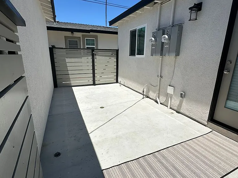 1451 W Almond Ave #D — Photo 10