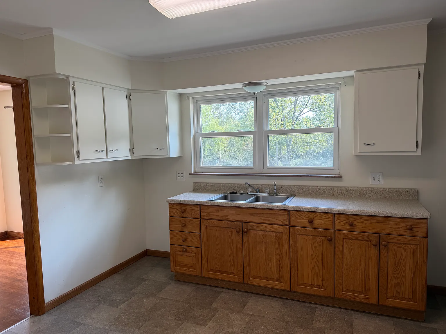 879 Charleston Rd — Photo 4