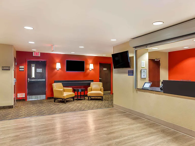 Lobby and Guest Check-in