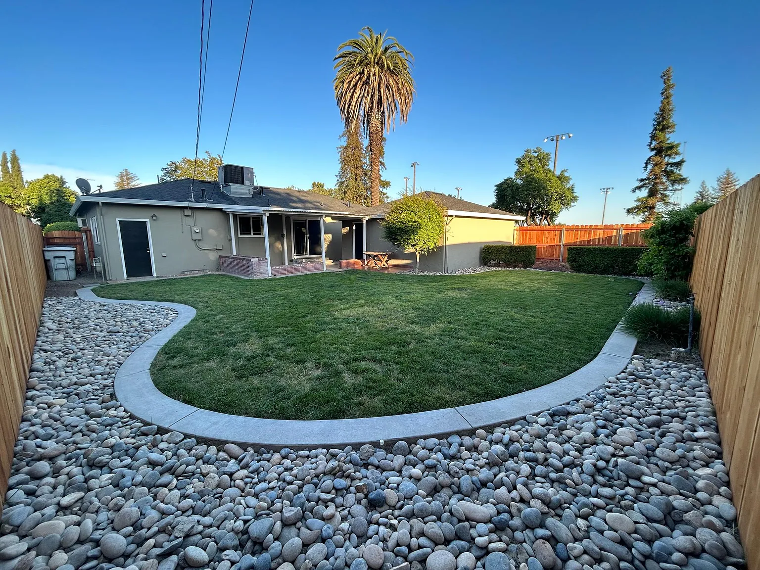 3 bed, 1248 sqft, $2,500 — Photo 4