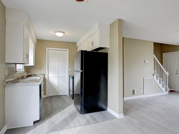 5th image of 710 Spees Dr
