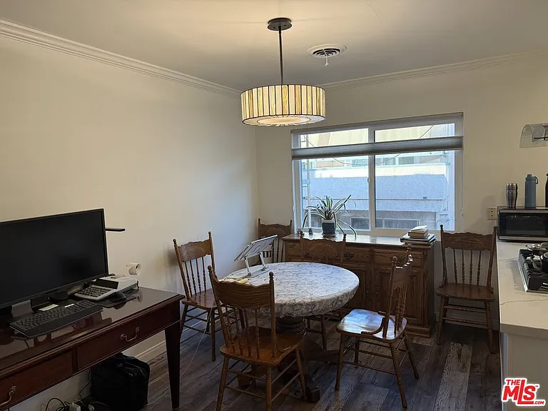 15457 Moorpark St #6 — Photo 15