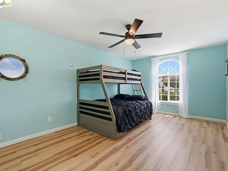 2269 Cypress Ave — Photo 8