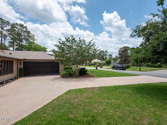 5th image of 31 Pennsylvania Ln