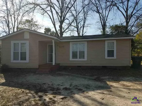 500 & 502 Carver Dr, Fort Valley, GA 31030