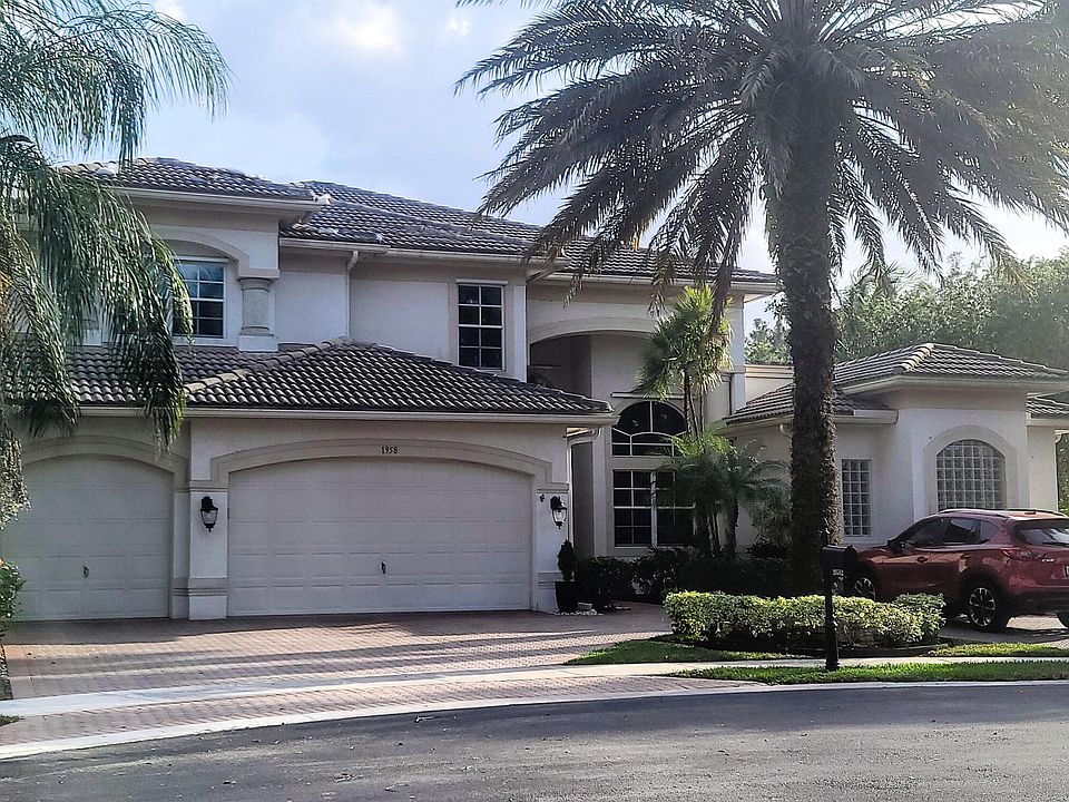 Home For Sale In Saturnia
