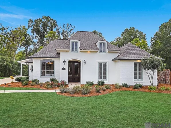 175 Graces Dr, Saint Gabriel, LA 70776