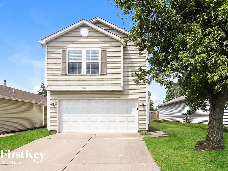 10672 Glenayr Dr — Photo 1