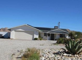 7695 Sunset Rd, Joshua Tree, CA 92252