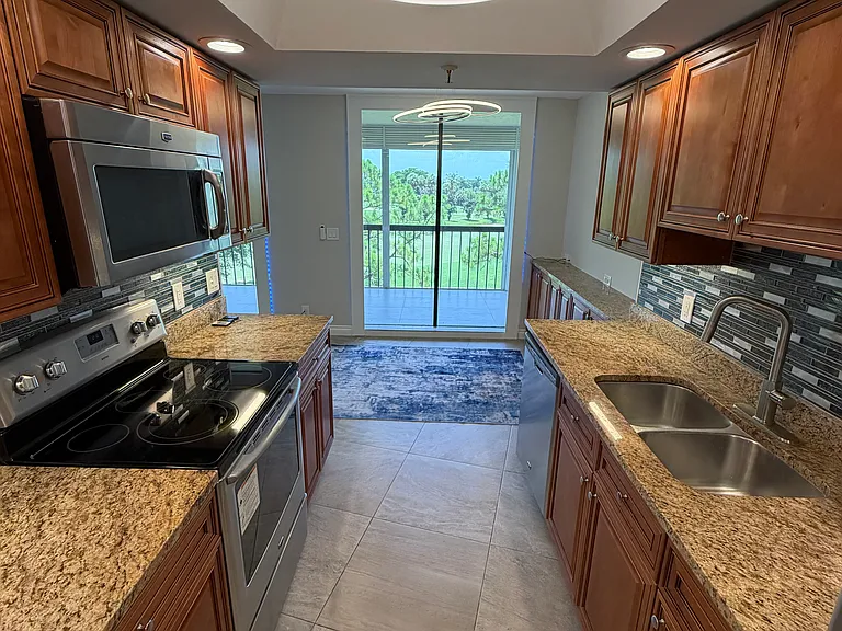 5279 Fountains Dr S #404 — Photo 44