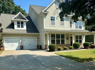 1708 Fairntosh Dr, Fort Mill, SC 29715