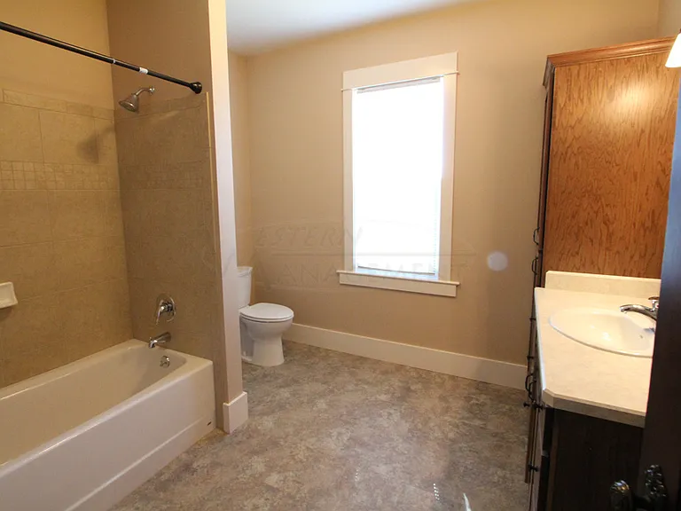 4929 Hesper Rd — Photo 7