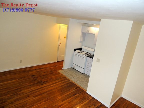 3rd image of 18830 87th Dr #3/K