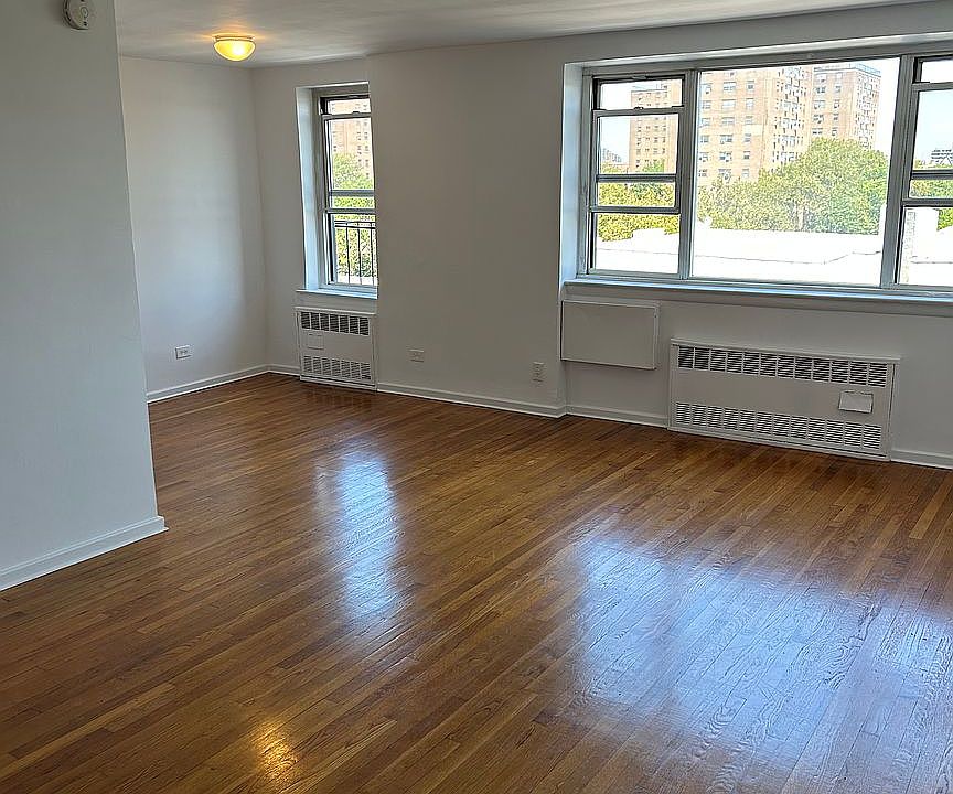 1st image of 34-43 Crescent St #6O