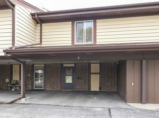 9 Cour Michele, Palos Hills, IL 60465