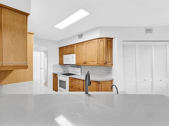 5th image of 9228 NW 9th Ct #9228