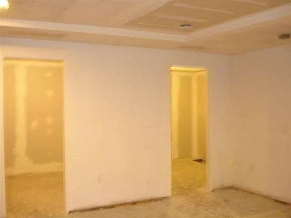 5th image of 31 Court St
