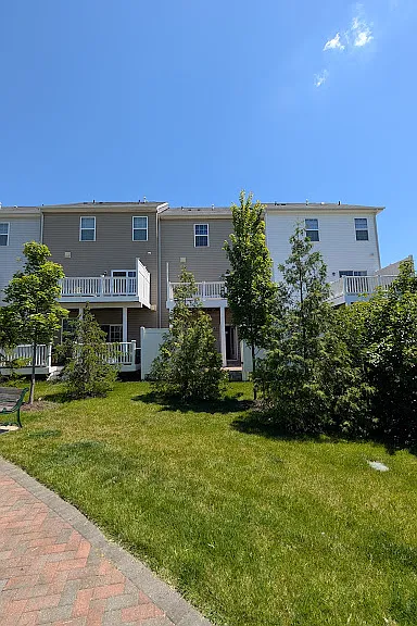 7821 Taggart Ct — Photo 16